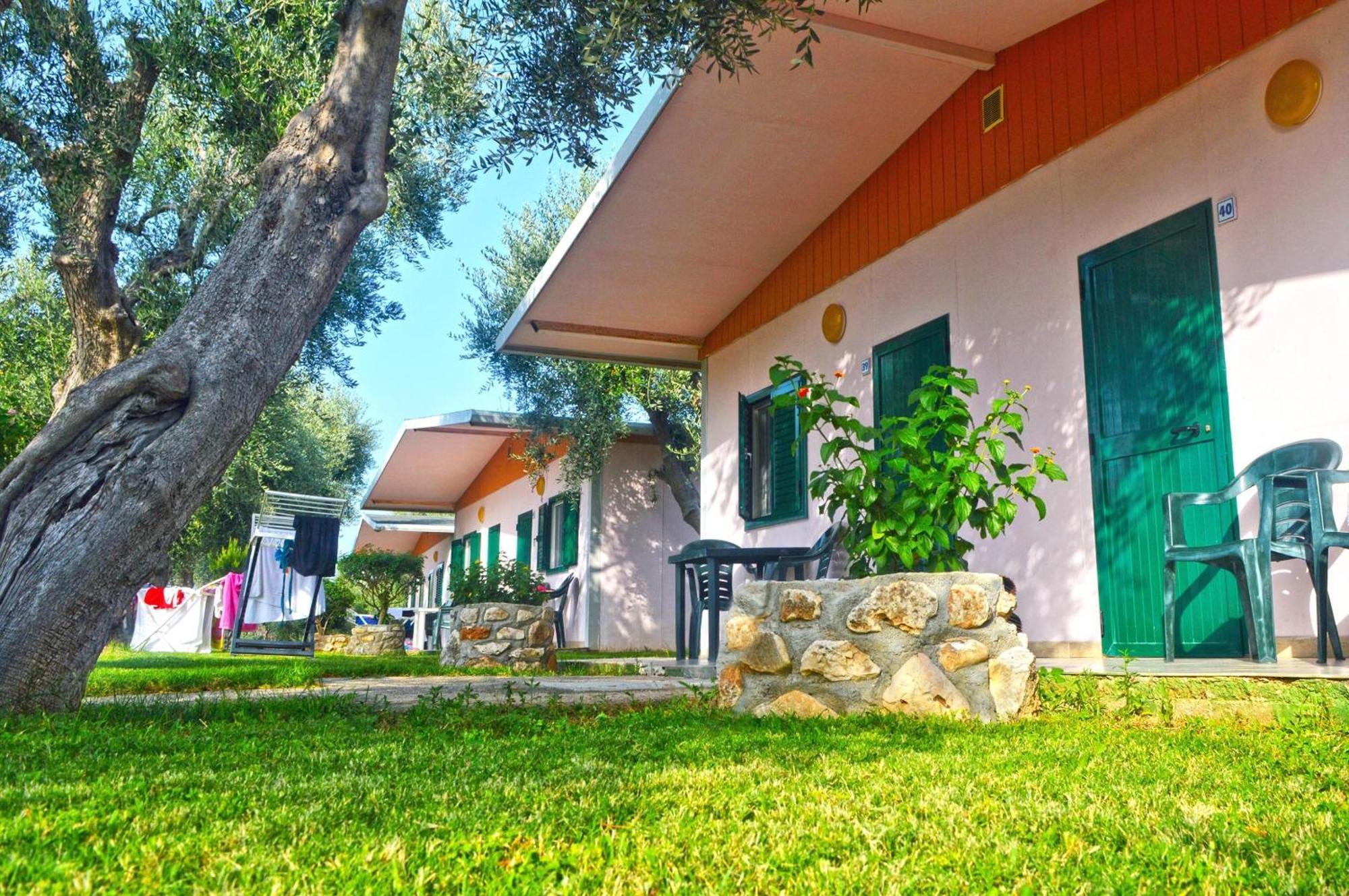 Villaggio Uliveto Rodi Garganico Exteriör bild